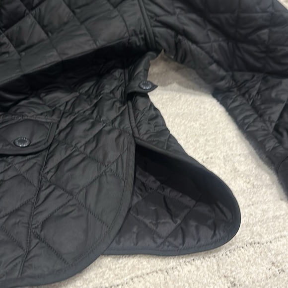 Barbour
Lowerdale
Quilted Jacket - Picture 6 of 8